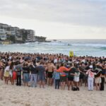 Begindeling van de begrafenissen na de massale schietpartij op Bondi Beach