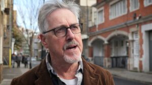 De roep om het behoud van historische gebouwen: een oproep van Griff Rhys Jones