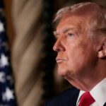 Donald Trump reageert op foto’s van Bill Clinton in Epstein-dossiers: Een terugblik op de recente onthullingen