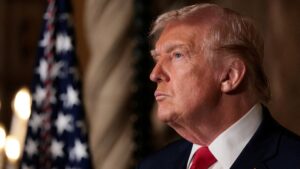 Donald Trump reageert op foto’s van Bill Clinton in Epstein-dossiers: Een terugblik op de recente onthullingen