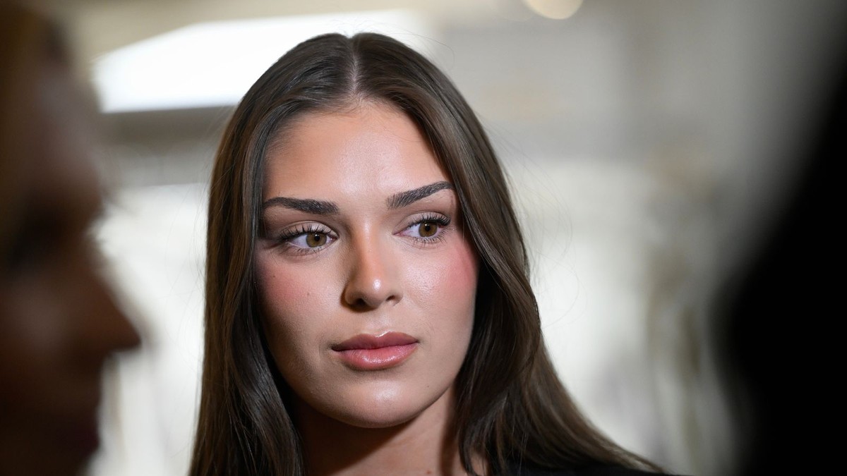 Finse premier biedt excuses aan na racistische controverse rond "scheefstaarte" scandal