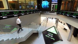 FTSE 100 behaalt beste jaar sinds 2009 met opmerkelijke prestaties