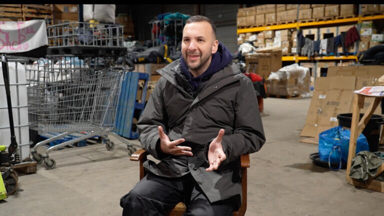 Groene partijleider spreekt zich uit over open grenzen en migratiebeleid