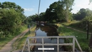 Grote storing in Shropshire door ingestieput in kanaal