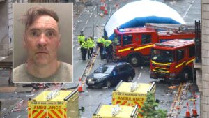 Heldhaftige voetganger voorkomt nog meer schade tijdens Liverpool-parade