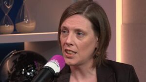 Jess Phillips over het aanpakken van geweld tegen vrouwen en meisjes: 'Ik heb geprobeerd met mijn kinderen te praten over verdrijving - het is geen normaal seksueel gedrag'