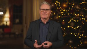 Keir Starmer belooft steun voor de stijgende kosten tijdens kerstrede