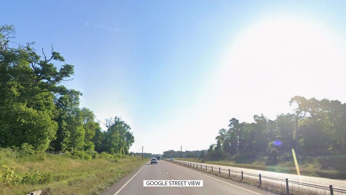 Man met ontvlambare wapen en wordt door politie neergeschoten na ernstig auto-ongeluk in Norfolk