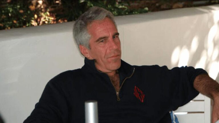 Onthullingen over Epstein: Wat de gelekte documenten onthullen