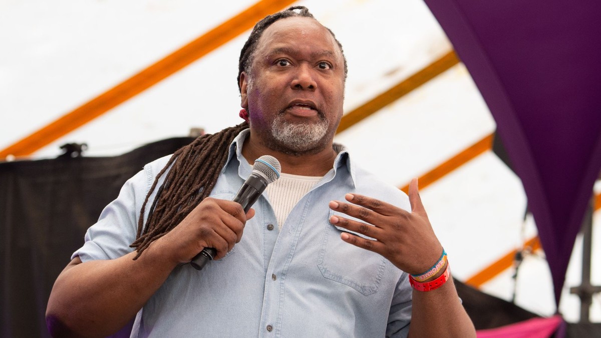 Ontmanteling van de rechtszaak tegen comedian Reginald D Hunter door Kamp tegen Antisemitisme