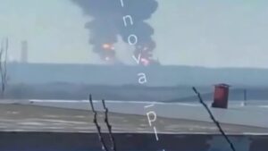 Oorlog in Oekraïne: Oekraïne richt Russische olieraffinaderijen en infrastructuur aan