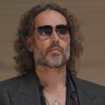 Russell Brand aangeklaagd voor aanvullende seksuele misdrijven en verkrachtingen