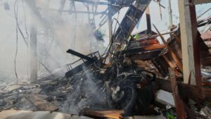 Thailand vernietigt brug terwijl gevechten met Cambodja over betwist gebied doorgaan