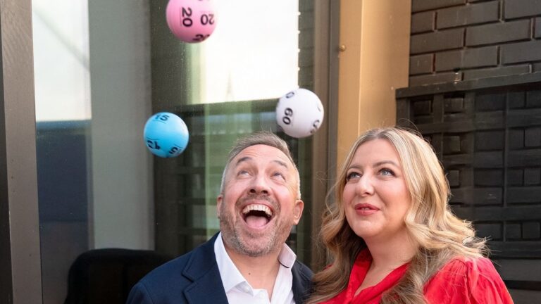 Verdubbeling van de kansen: Een koppel wint voor de tweede keer 1 miljoen pond bij de nationale loterij