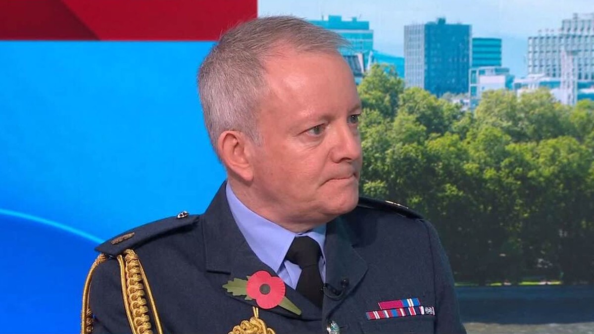 Verhoogde dreiging: Het dringende oproep aan het Verenigd Koninkrijk om klaar te zijn voor conflict