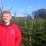 Wat gebeurde er met de negenjarige die een kerstbomenbedrijf oprichtte om naar de universiteit te kunnen gaan?