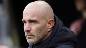 Enzo Maresca verlaat zijn positie als hoofdtrainer van Chelsea