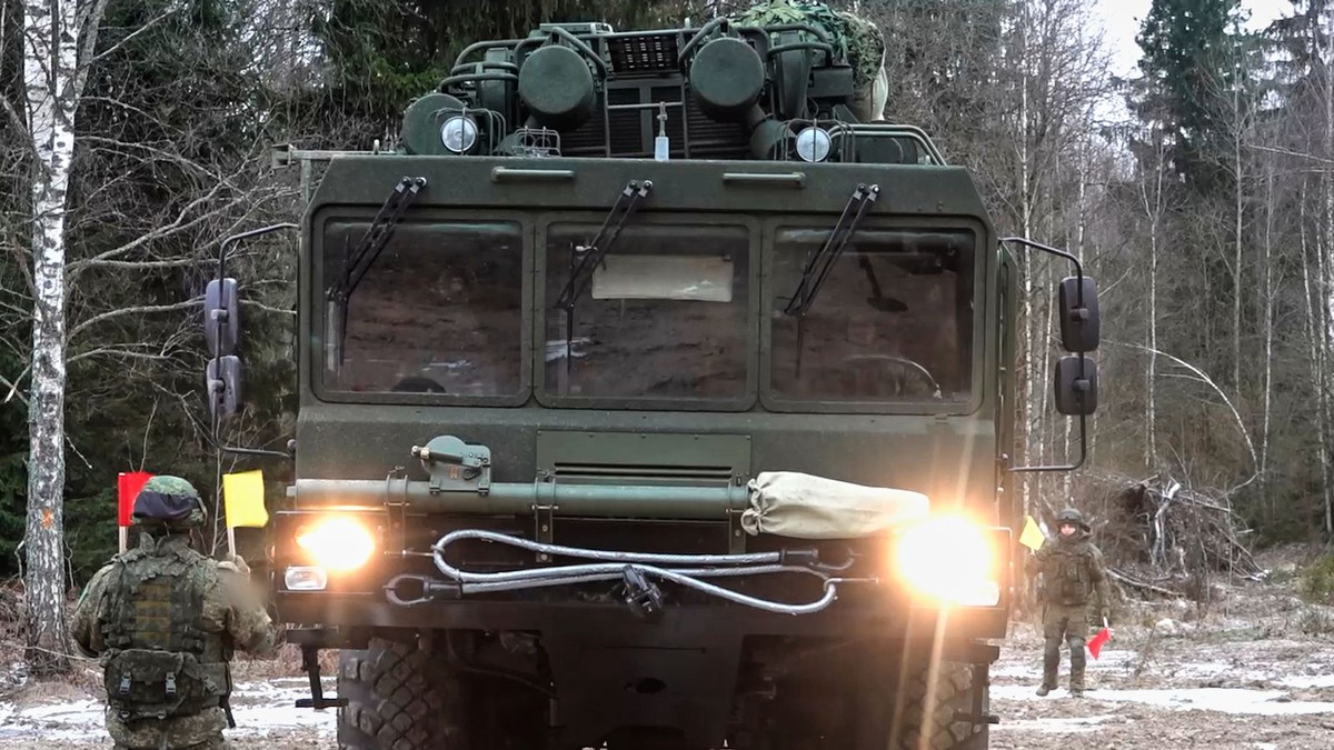 Het Gebruik van Hypersonische Raket door Rusland: Een Nieuwe Dreiging voor Europa en de NAVO