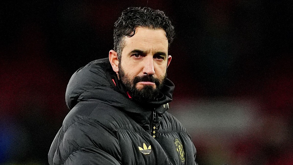 Manchester United ontslaat hoofdtrainer Ruben Amorim na 14 maanden dienst