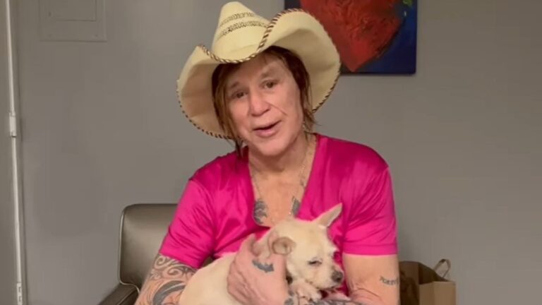 Mickey Rourke spreekt fans aan en ontkent betrokkenheid bij schandalige geldinzamelingsactie
