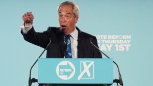 Nigel Farage zet alles op de lokale verkiezingen in mei met een enorme kampanjespending