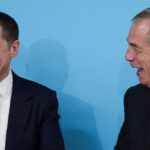 Robert Jenrick's Overstap naar Reform UK Verhoogt de Kans op Overwinning bij Volgend Algemeen Verkiezingen, Zegt Senior Eliteloog