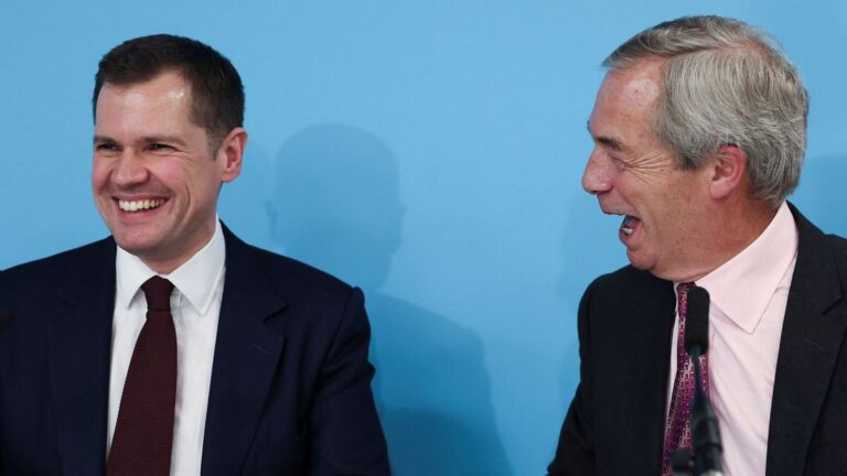 Robert Jenrick's Overstap naar Reform UK Verhoogt de Kans op Overwinning bij Volgend Algemeen Verkiezingen, Zegt Senior Eliteloog