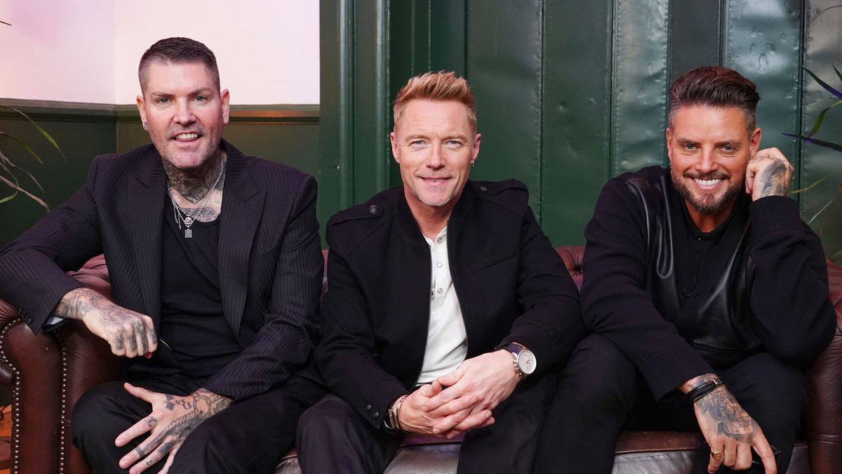 Waarom Boyzone Niet met Louis Walsh samenwerkt en Mikey Graham niet bij de reünie was
