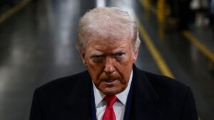 White House verdedigt Trump na video waarop hij scheldt tegen toeschouwer